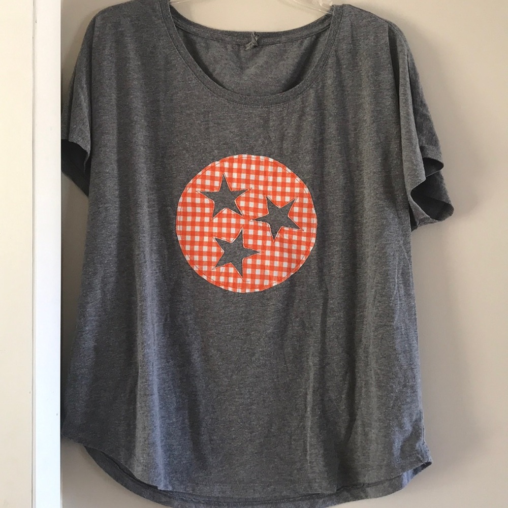 TN Tri-Star Appliqué Top